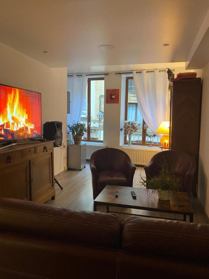 La Chambre D'Angele Sedan Luaran gambar